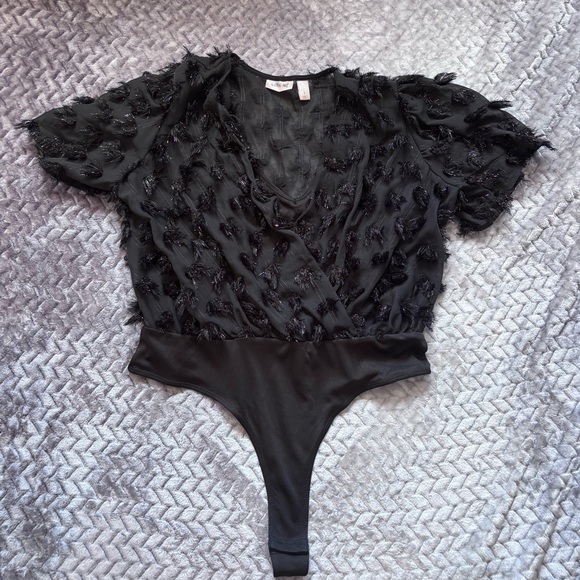 Willow and Root Sparkle Fringe Layered body suit size Large - Picture 3 of 9